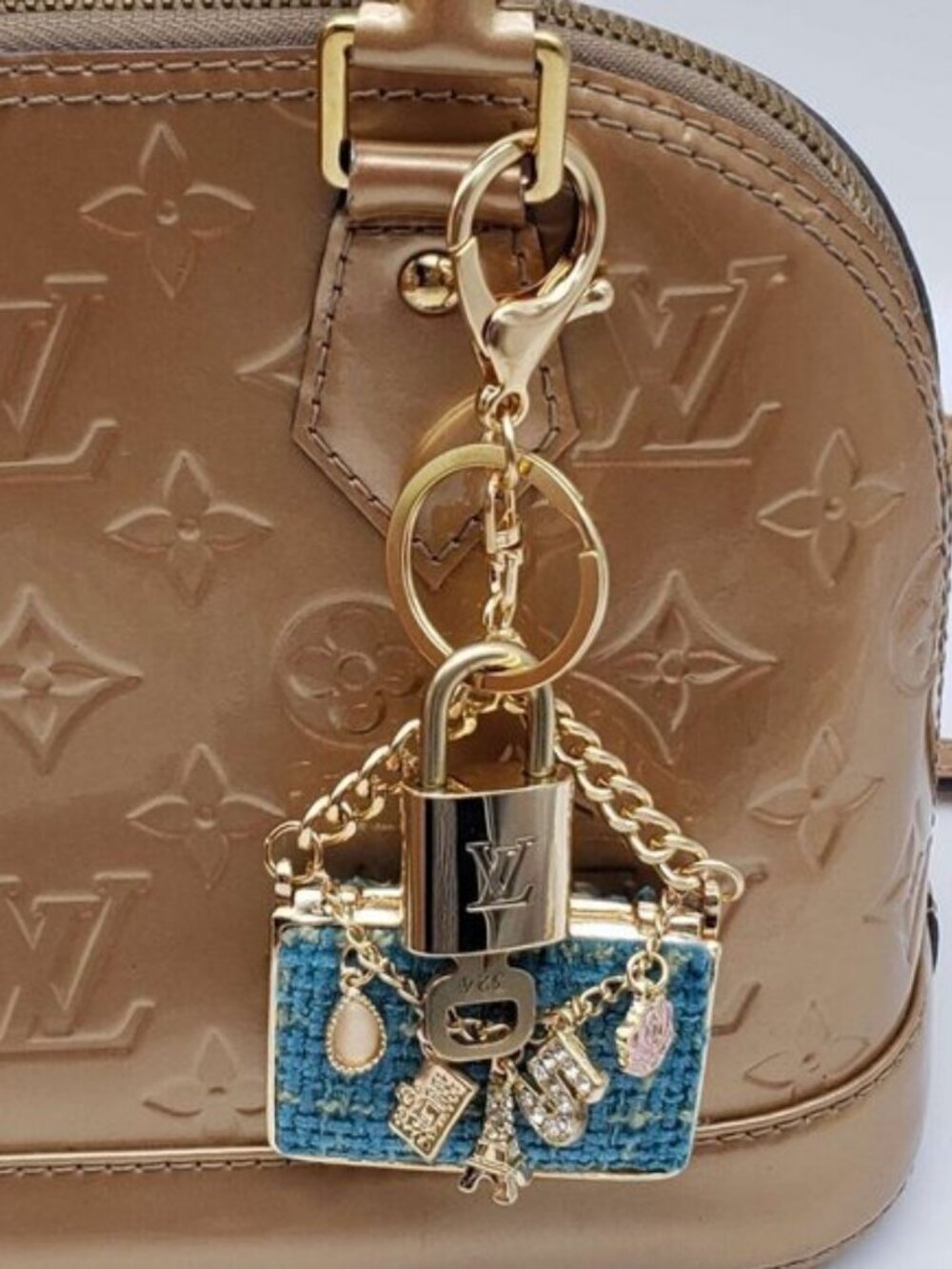 Authentic Louis Vuitton Gold Padlock 🔒 Key Set w/ Unbranded Tweed Bag Charm - Picture 6 of 6